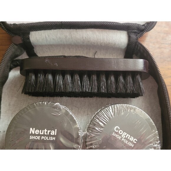 Rockport 4 Piece Shoe Polish Kit - Picture 1 of 11